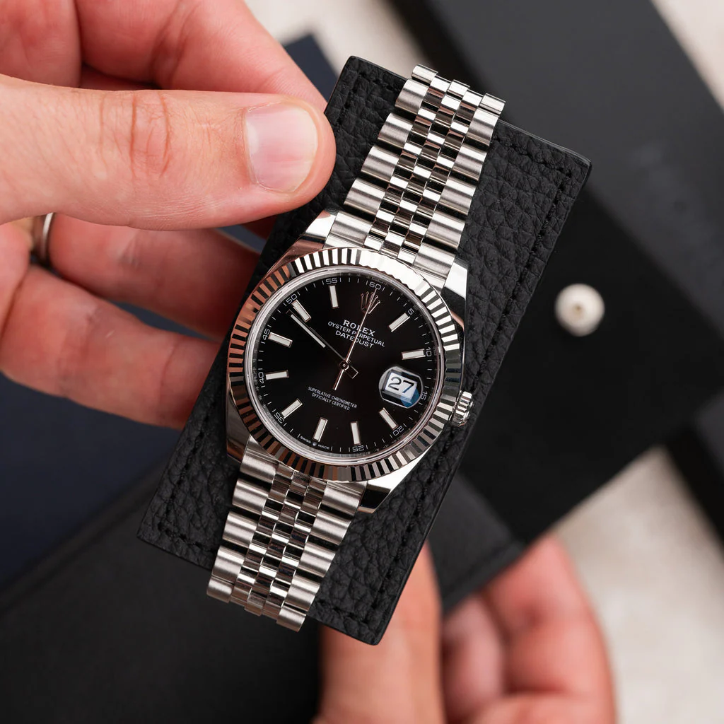Noir Leather Watch Pouch - Image 4
