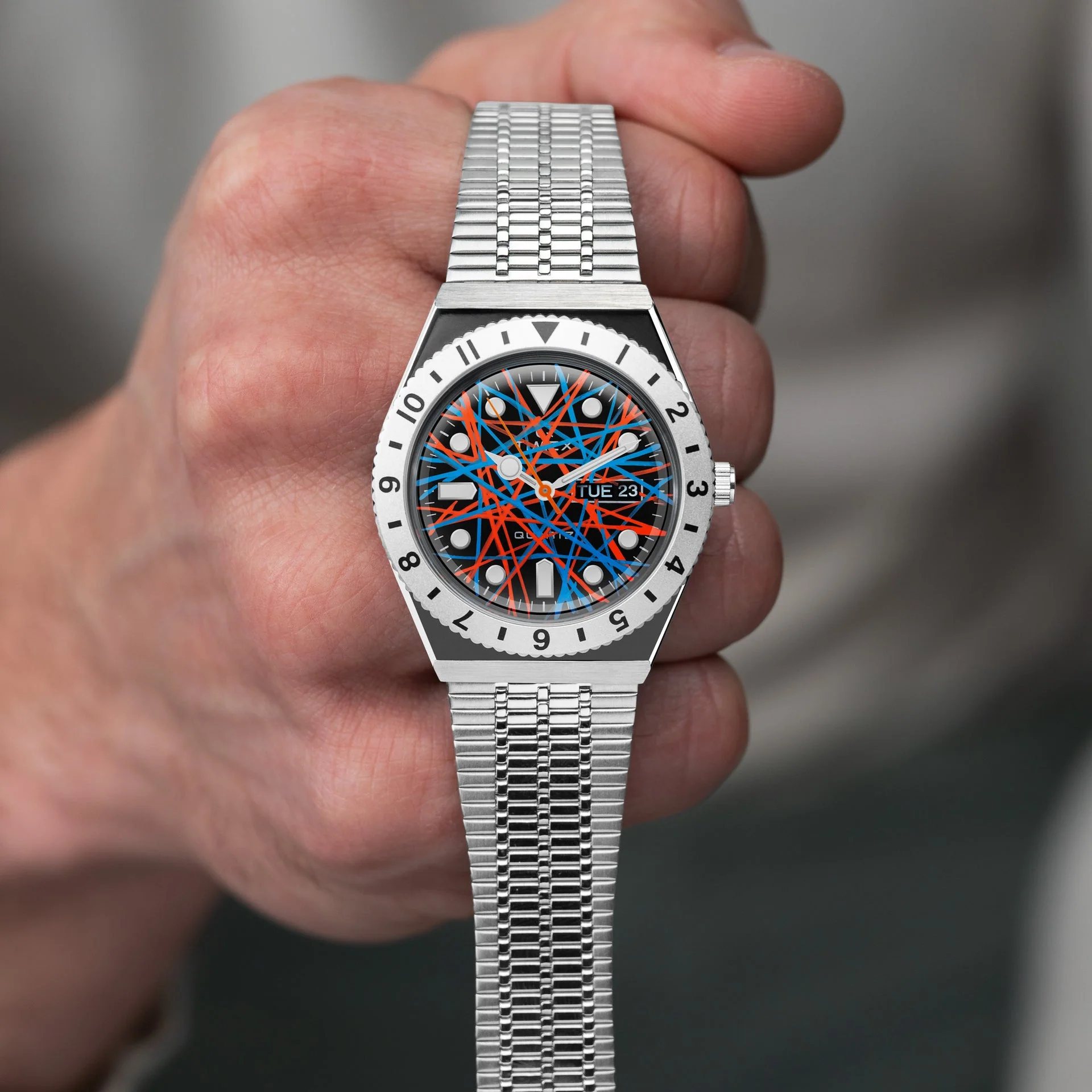 Timex Q Neon - Image 4